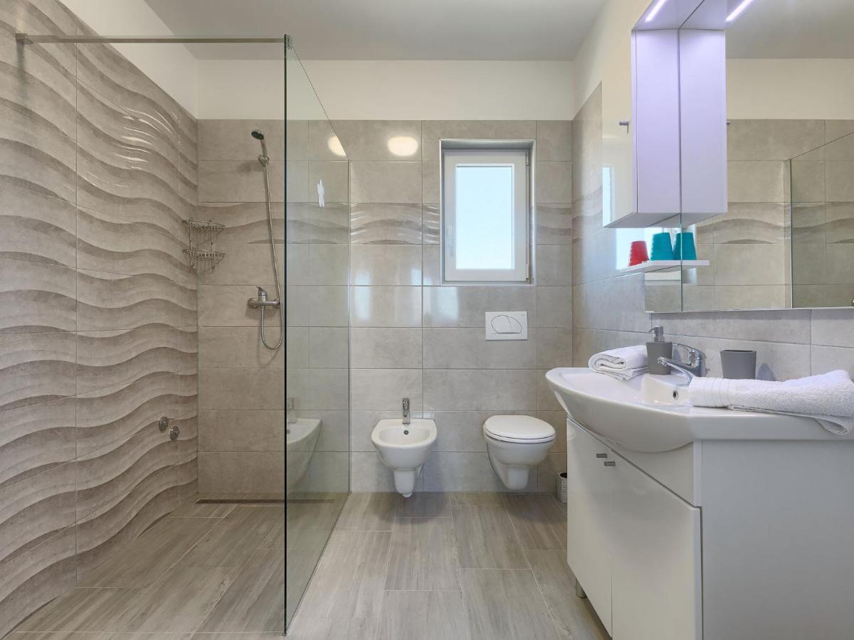 Holiday Home Villa Zirdum By Interhome Nova Vas  Eksteriør billede
